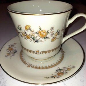8 Piece Tea Cup and Saucer Set